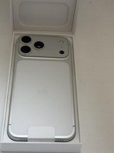 Apple iphone 17 Pro Max 256gb Silver
