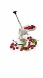 Cherry pitter - vacuum fixation