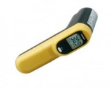 Infrared thermometer with laser aimer