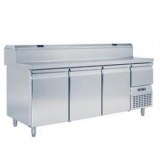 Preparation table, ventilated, 3 doors