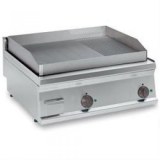 Griddle, Electric 2/3 Smooth - 1/3 Grooved