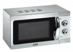 Microwave oven with grill