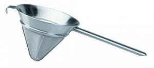 Shallow flared frying pan in aluminium